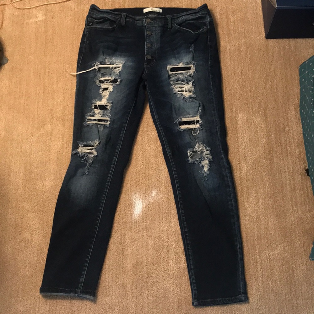 KanCan distressed jeans
